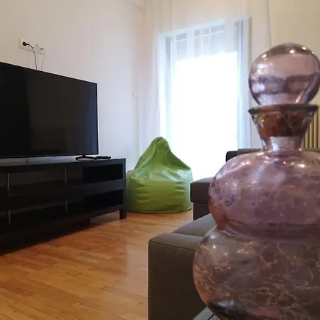 Feel@home Apartment